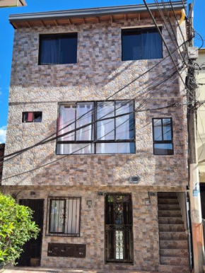 Gigante Apartamento Unifamiliar